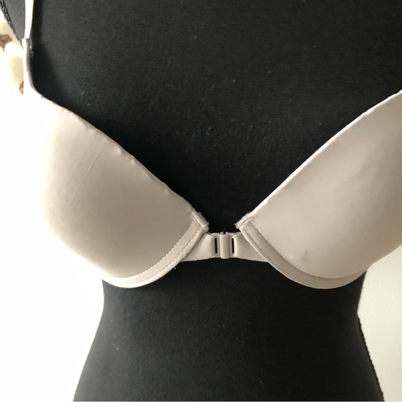 New BODY CULTURE, INC. Light Grey Silver Front Closure Bra 36B - Picture 7 of 11